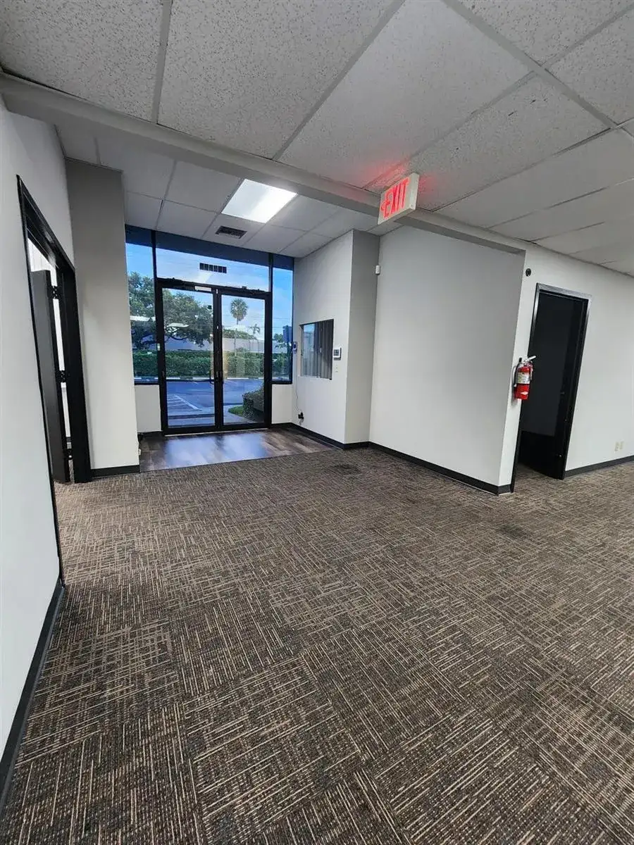 2841 NW 62nd Street, Fort Lauderdale FL 33309 photo 4
