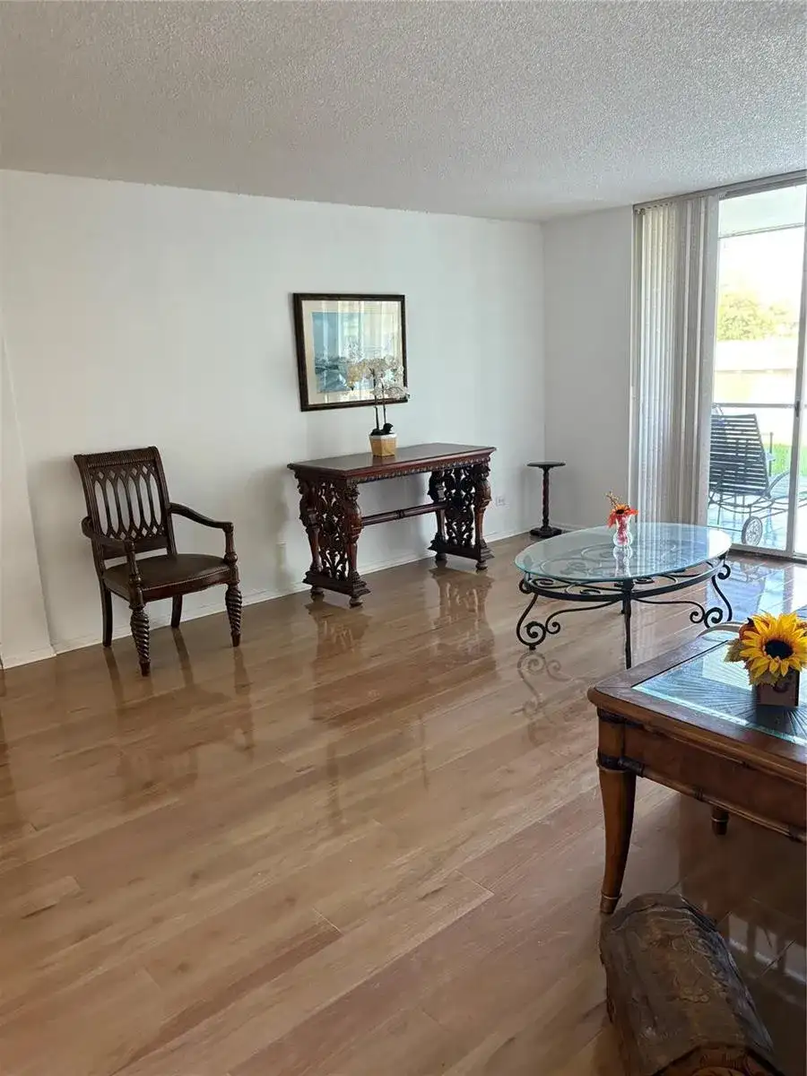 3750 Inverrary Drive # 1w, Lauderhill FL 33319 photo 4