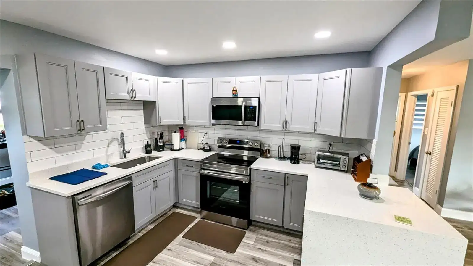 8503 NW 57th Court, Tamarac FL 33321 photo 5