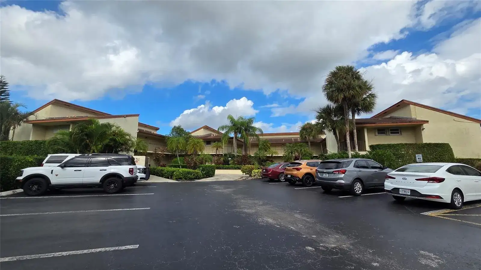 8751 Holly Court # 202, Tamarac FL 33321 photo 2