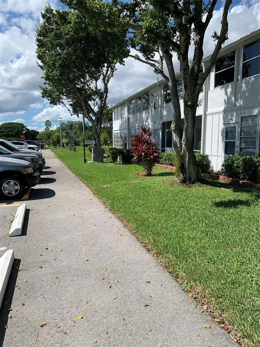 236 Prescott-l # 236, Deerfield Beach FL 33442 photo 2