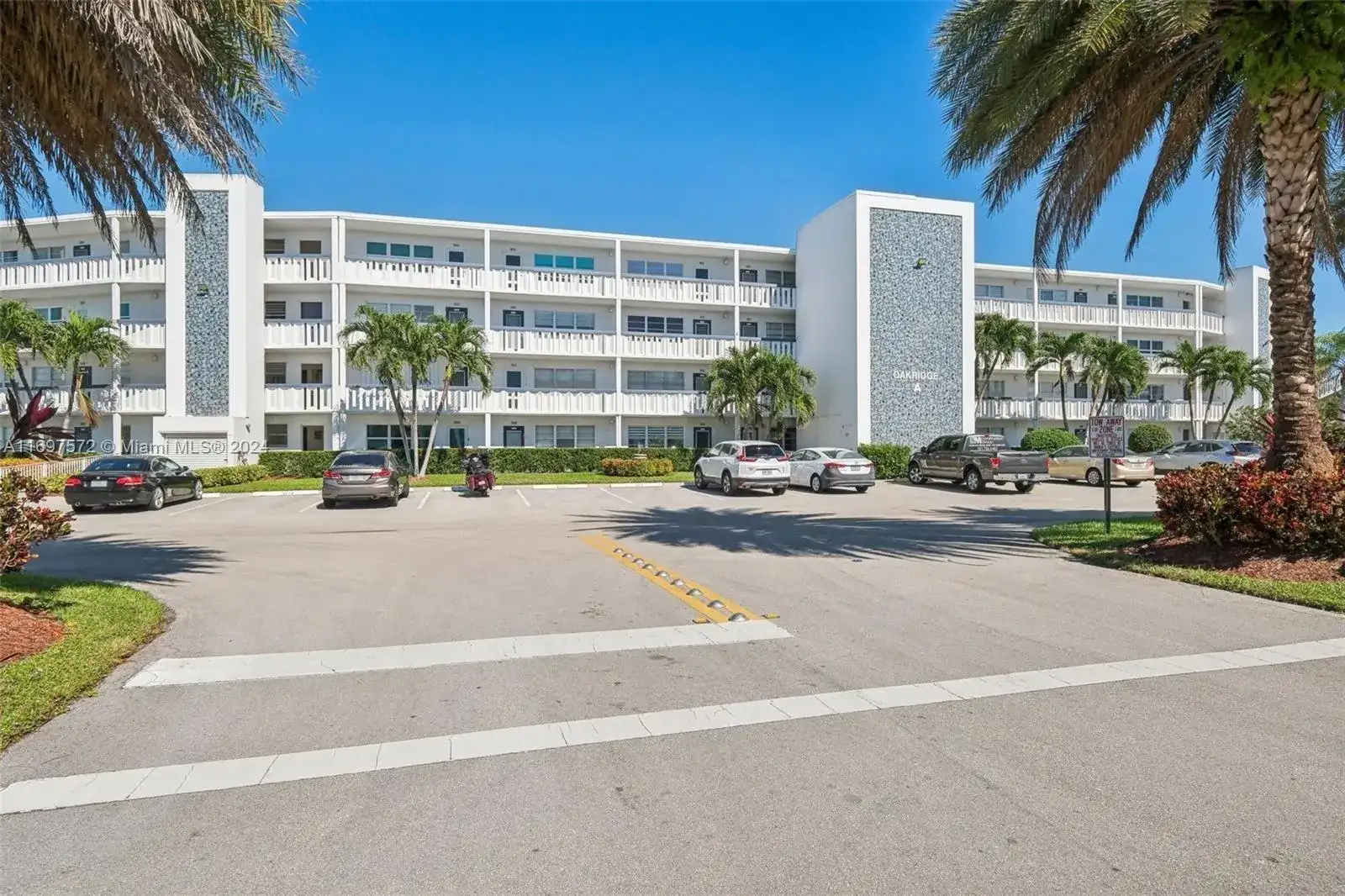 3014 Oakridge A # 3014, Deerfield Beach FL 33442 photo 2