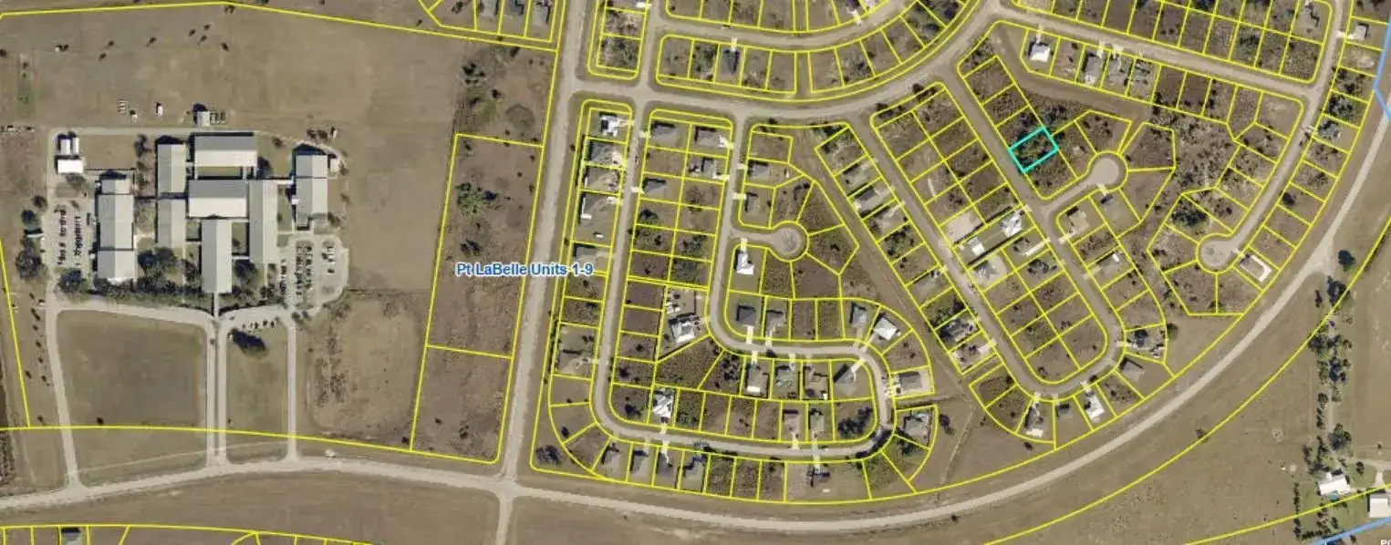 8007 Mangrove Circle, FL 33935 photo 3