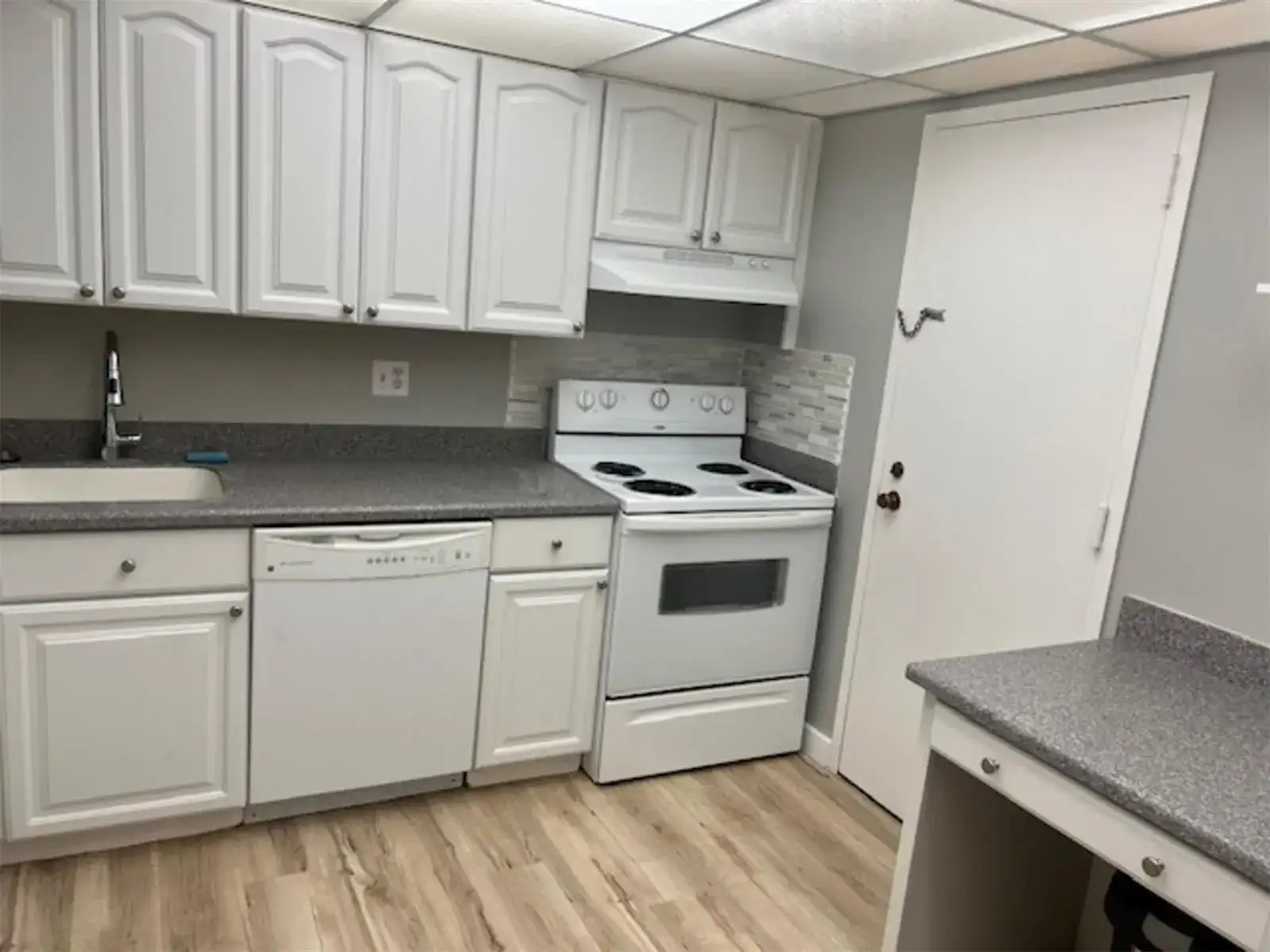 3720 Inverrary Drive # 1t, Lauderhill FL 33319 photo 3
