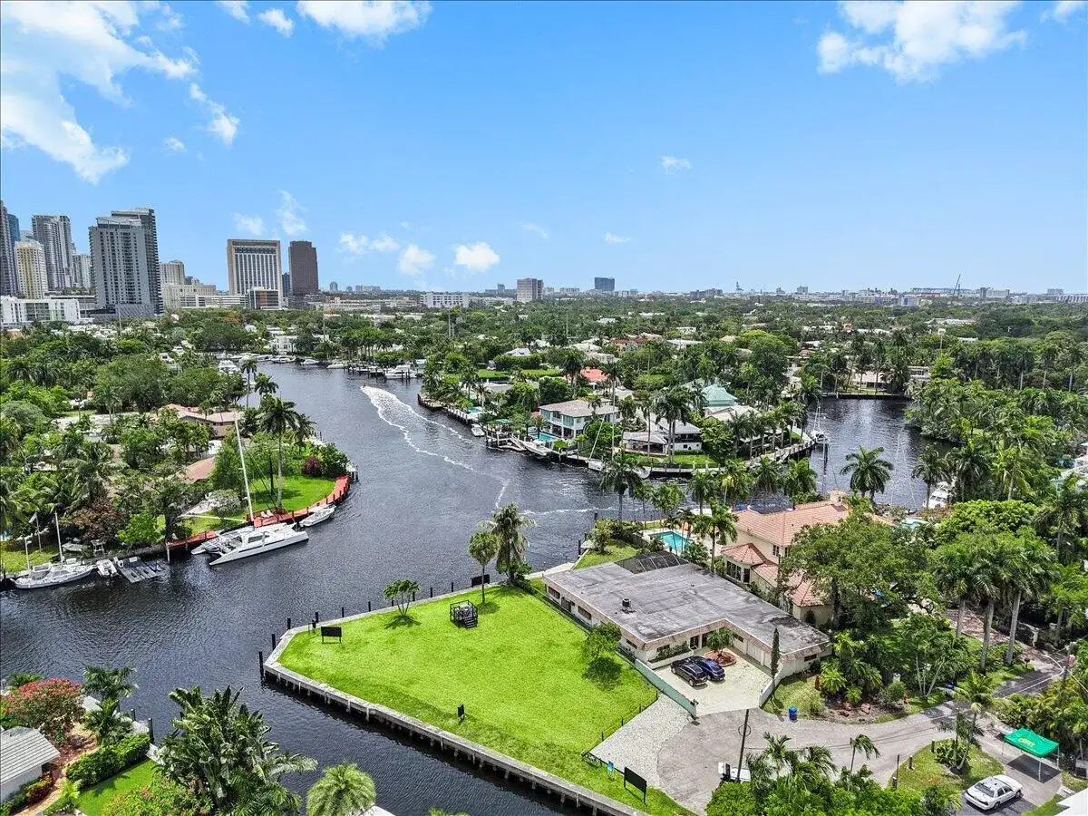 522 SW 9th Terrace, Fort Lauderdale FL 33312 photo 3