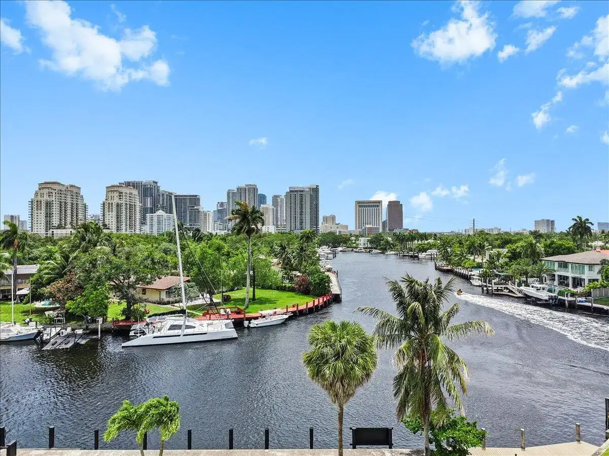 522 SW 9th Terrace, Fort Lauderdale FL 33312 photo 4