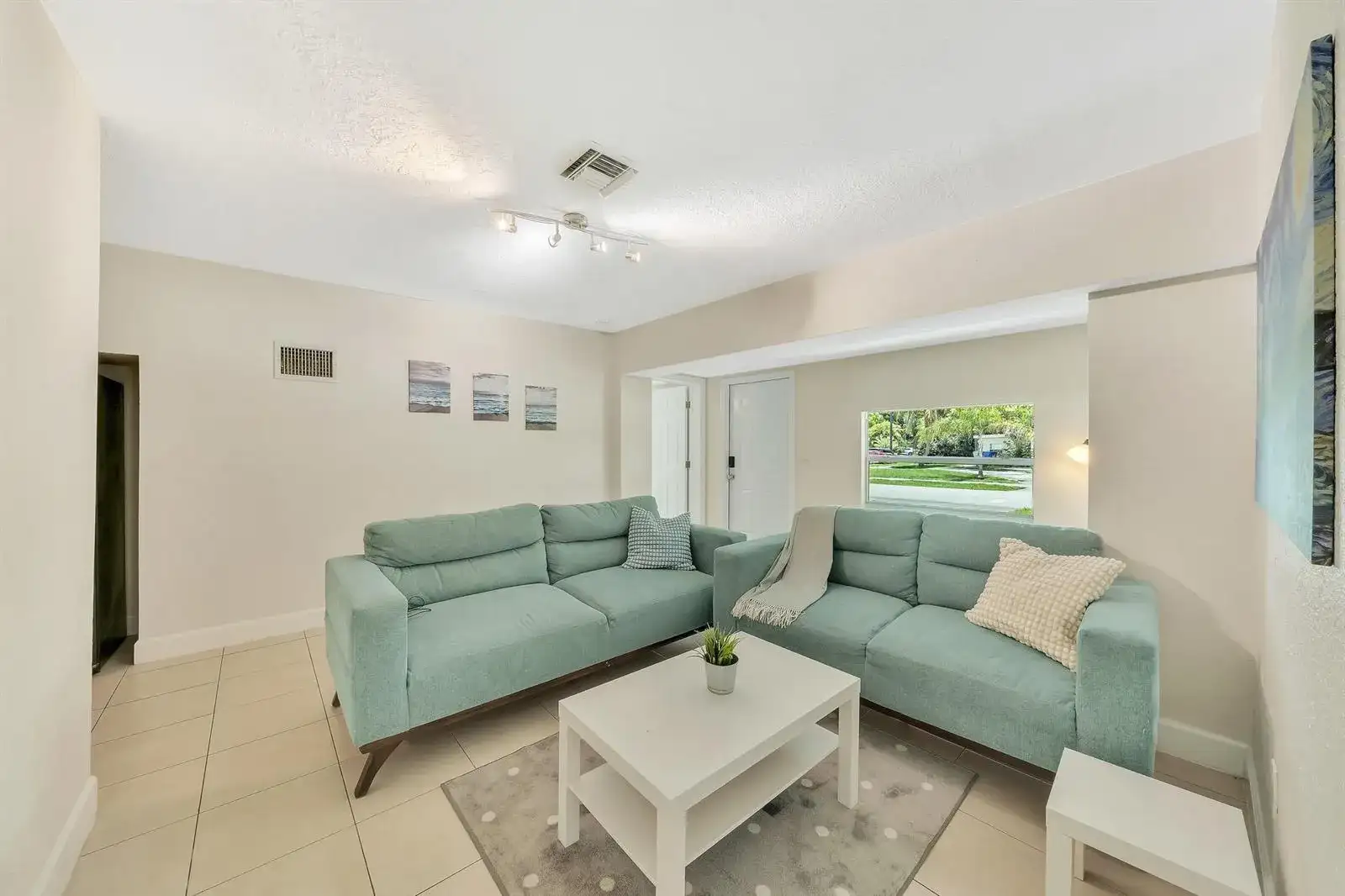 1412 NE 25th Court, Pompano Beach FL 33064 photo 5