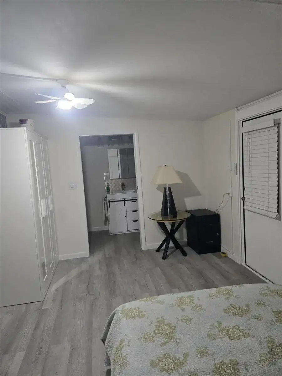 2321 SW 87th Terrace, Davie FL 33324 photo 2