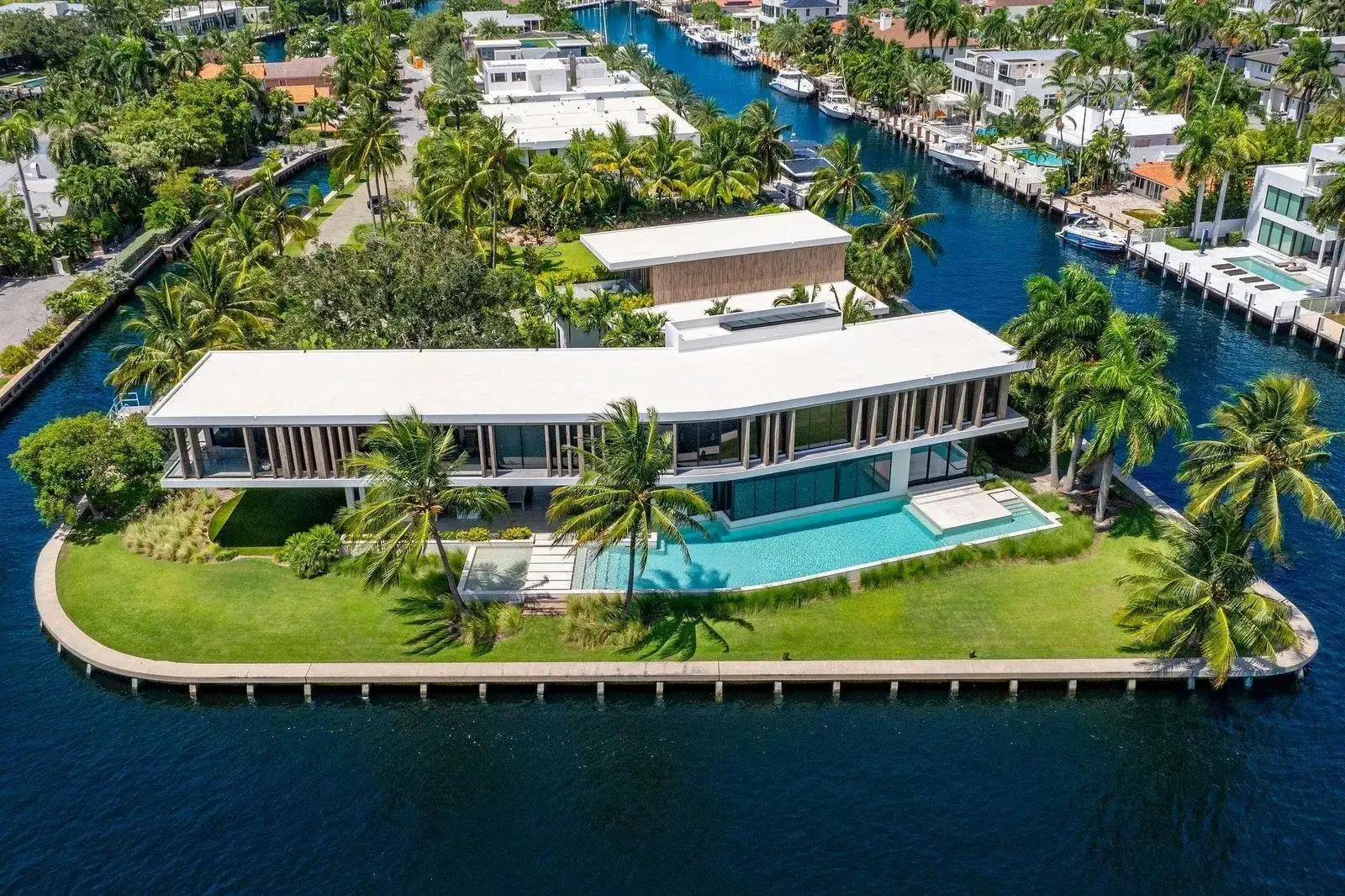 516 Mola Avenue, Fort Lauderdale FL 33301 photo 3