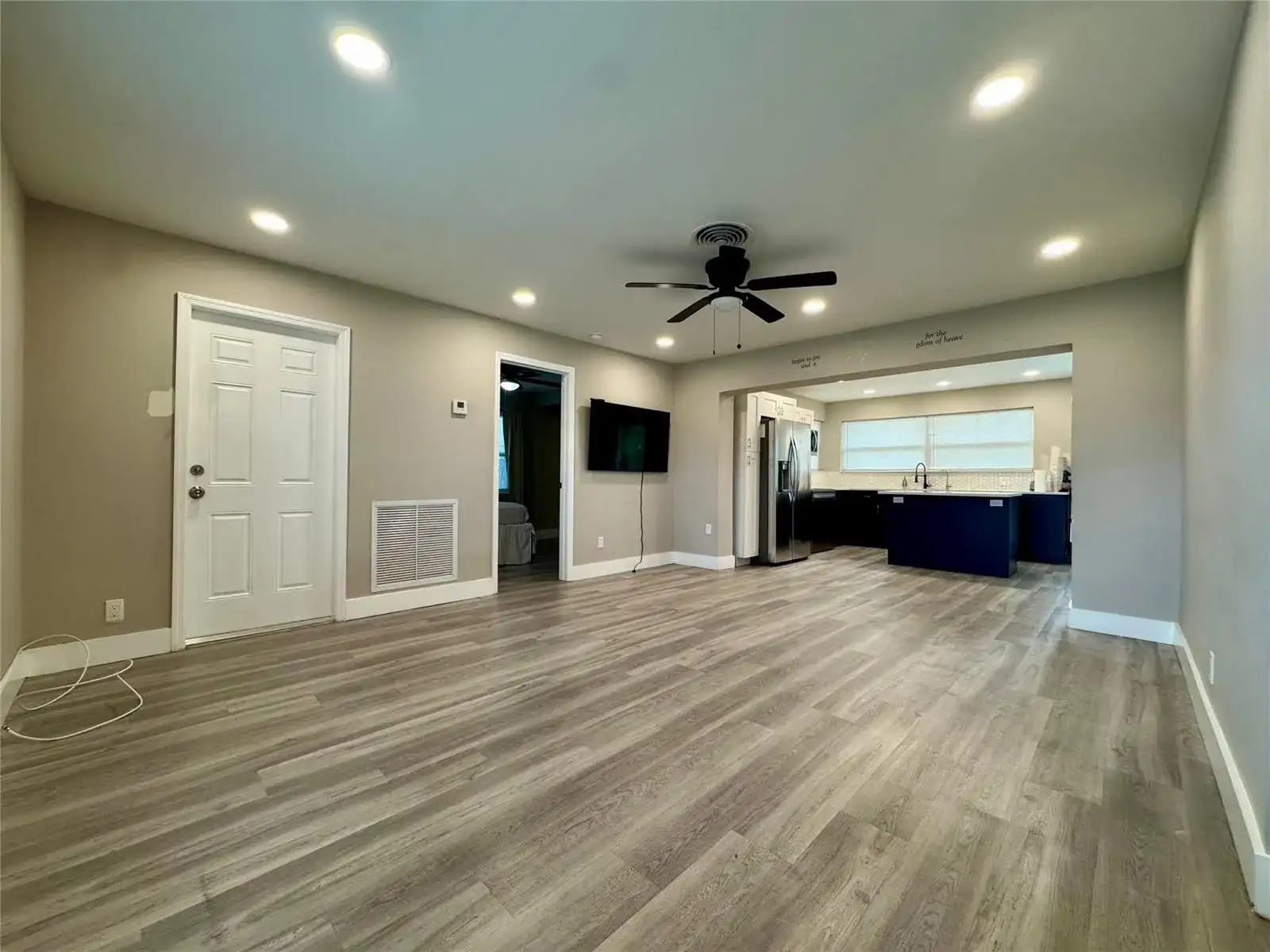 1871 NW 31st Court, Oakland Park FL 33309 photo 3