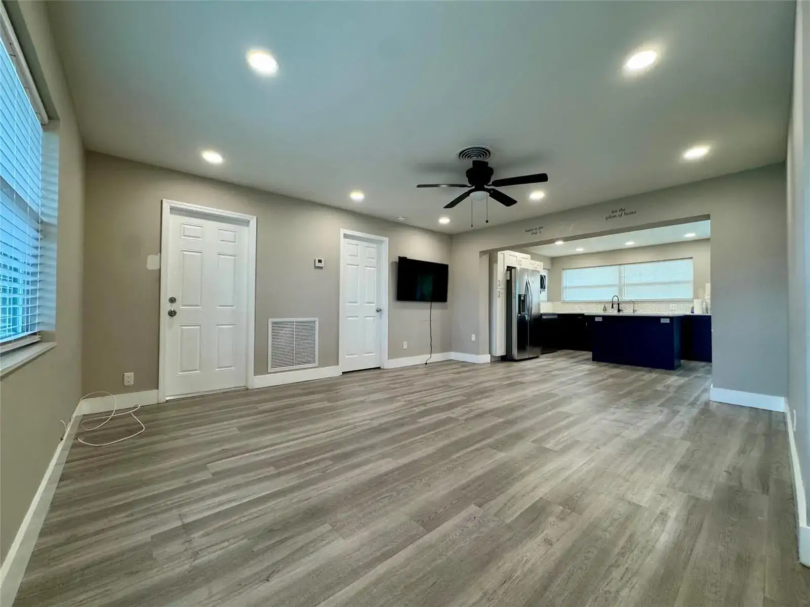 1871 NW 31st Court, Oakland Park FL 33309 photo 4