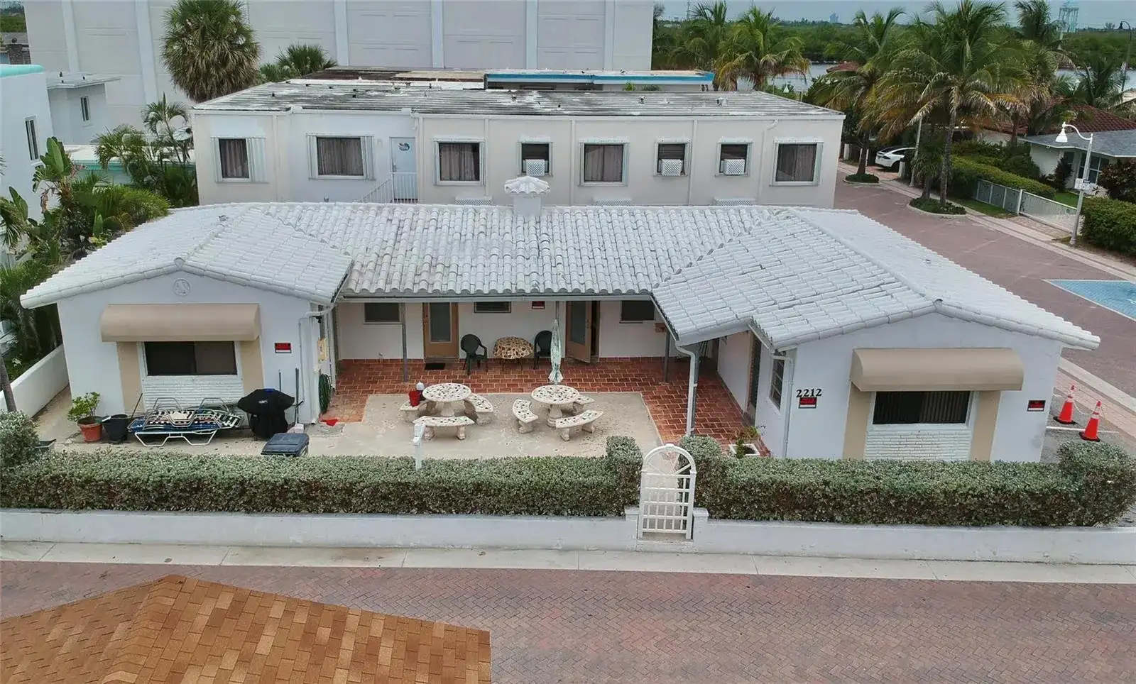 2212 N Surf Road, Hollywood FL 33019 photo 2