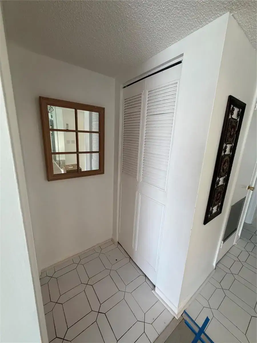 4851 NW 21st # 403, Lauderhill FL 33313 photo 5