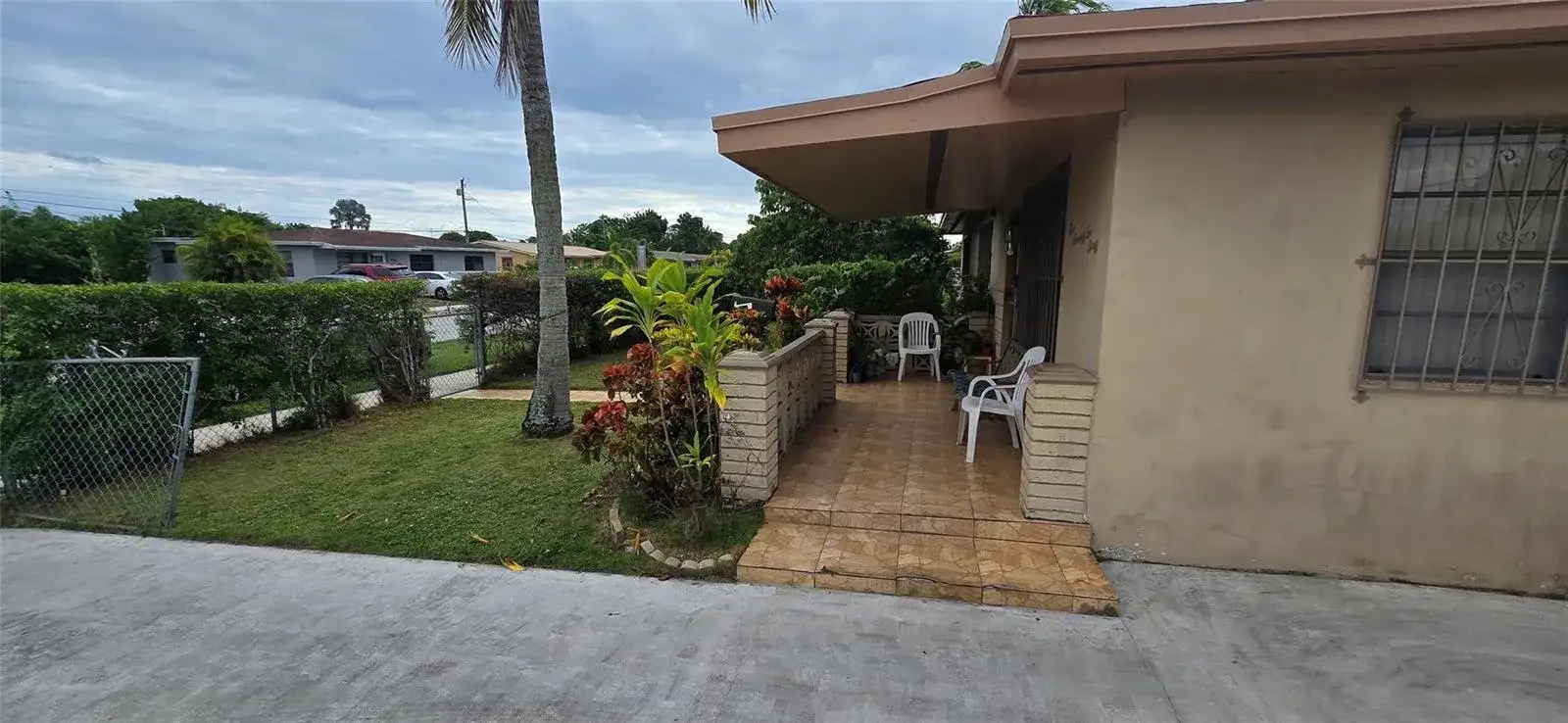 17230 NW 10th Court, Miami FL 33169 photo 5