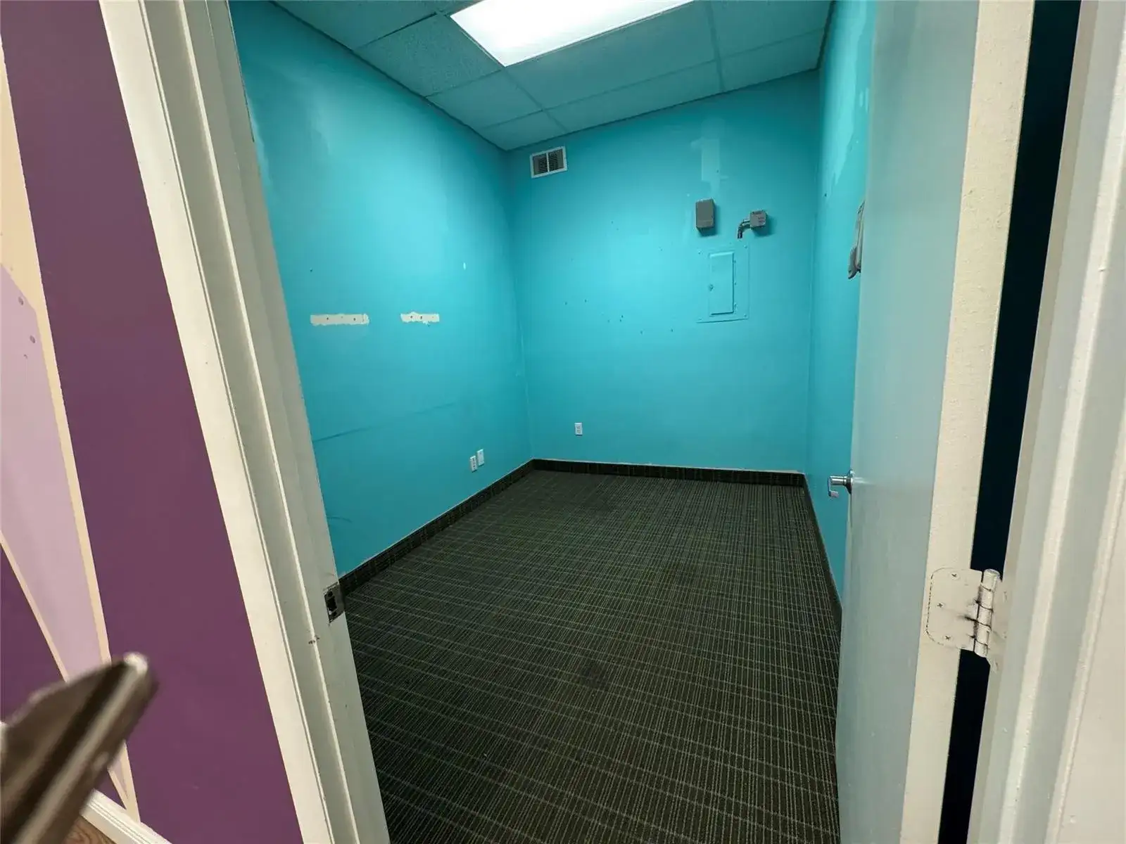 1431 N Palm Avenue, Pembroke Pines FL 33026 photo 4