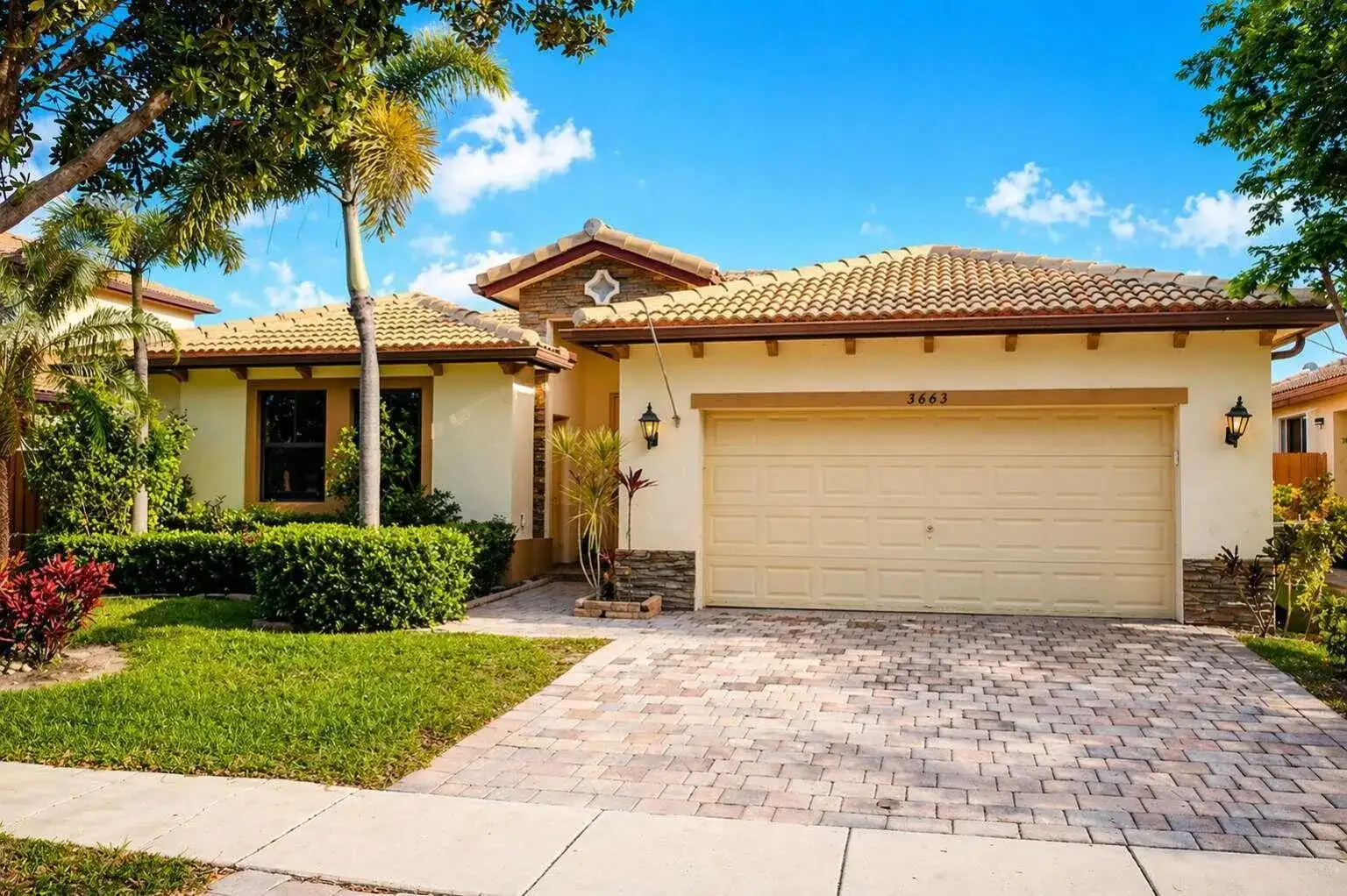 3663 SE 2nd Drive, Homestead FL 33033 photo 2