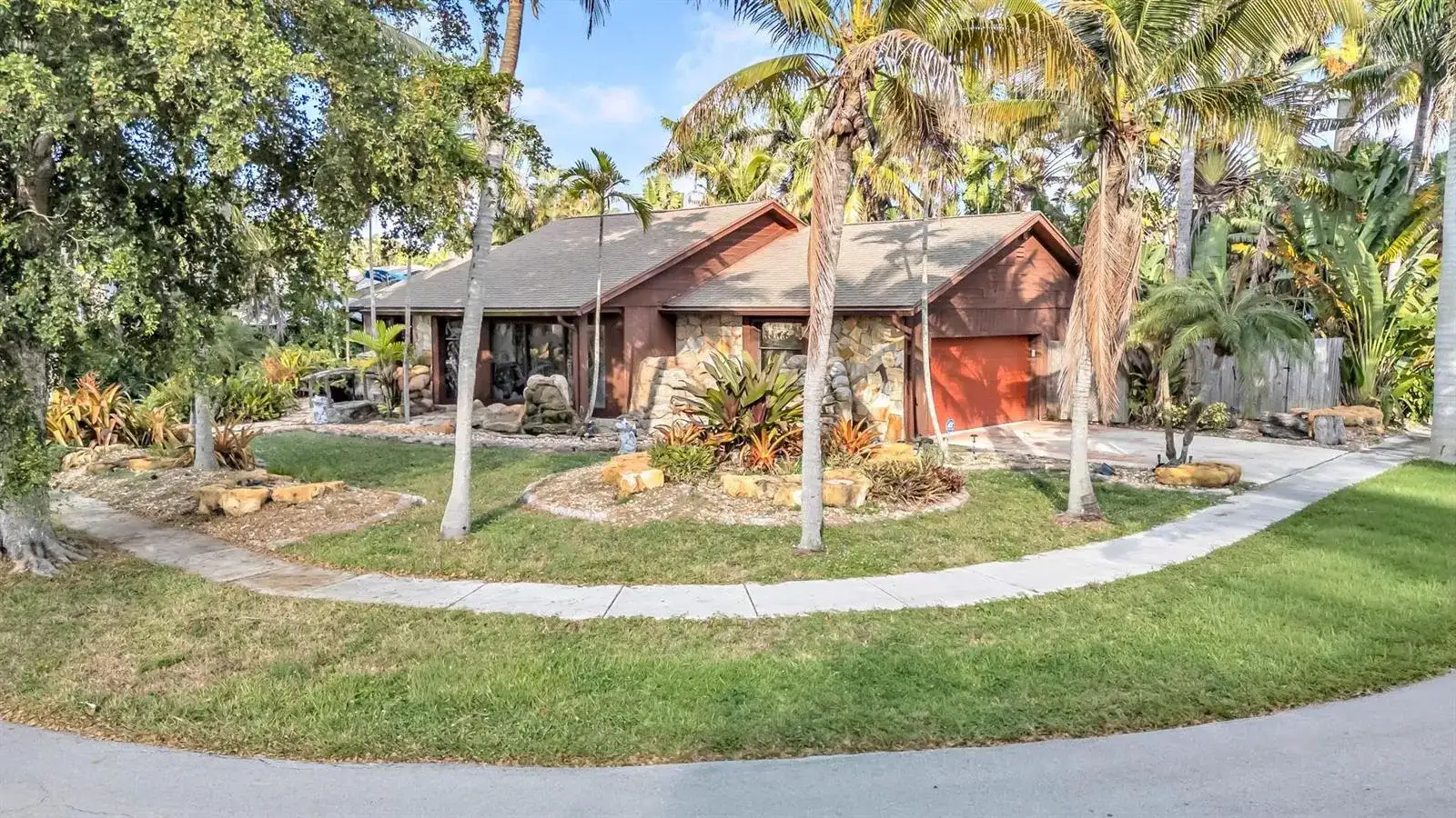 980 SW 70th Avenue, Plantation FL 33317 photo 2