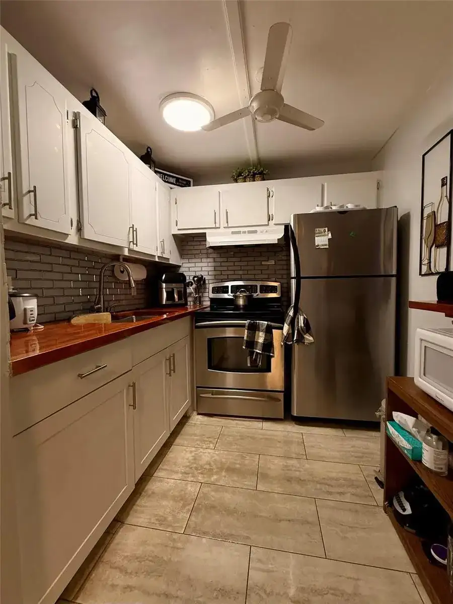 355 Oakridge T # 355, Deerfield Beach FL 33442 photo 5