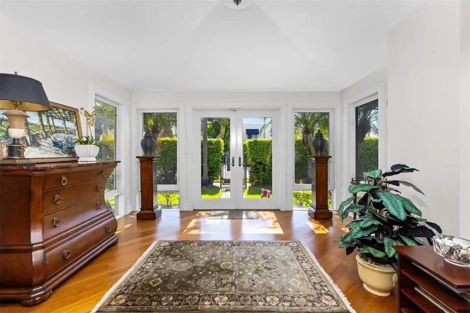 359 Poinciana Drive, Fort Lauderdale FL 33301 photo 4
