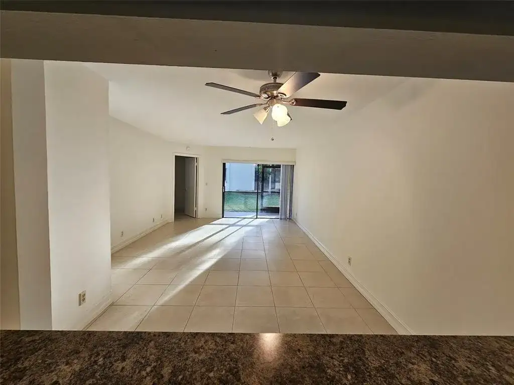 5583 Courtyard Drive # 5583, Margate FL 33063 photo 2