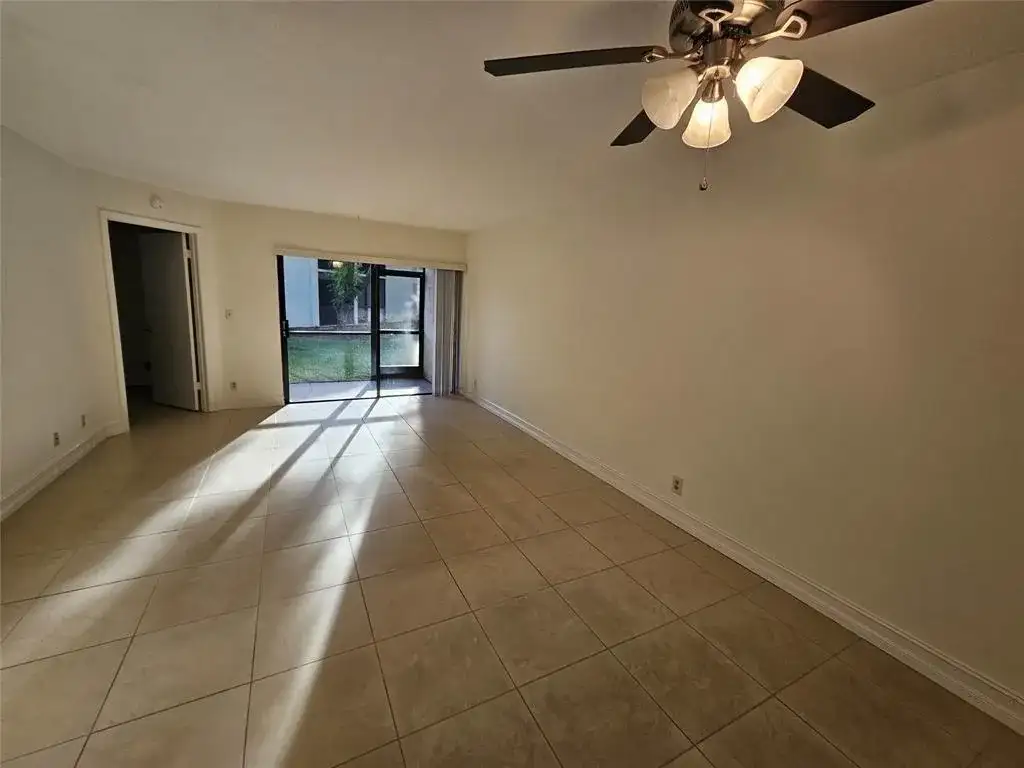 5583 Courtyard Drive # 5583, Margate FL 33063 photo 3