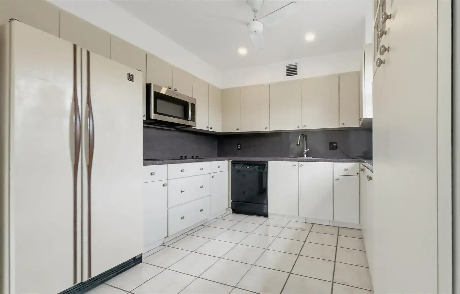101 SW 132nd Way # 418J, Hollywood FL 33027 photo 4