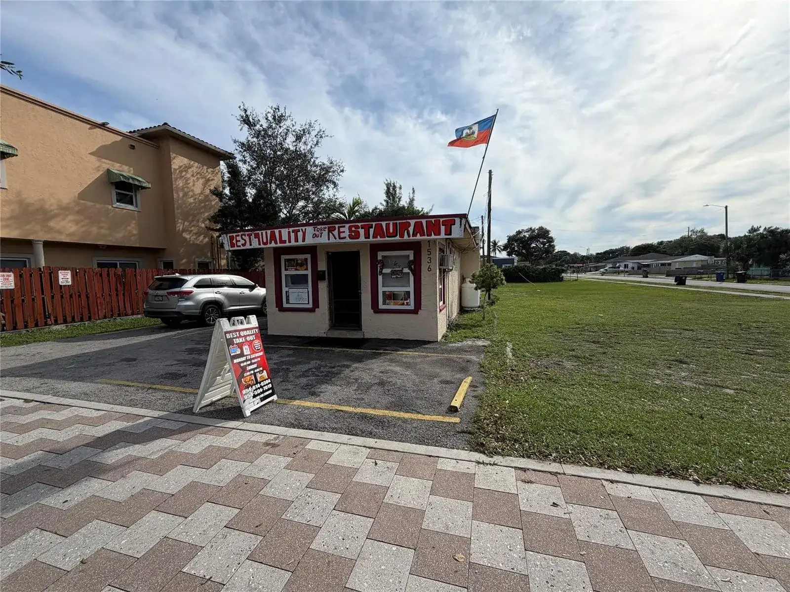 1536 NW 6th Street, Fort Lauderdale FL 33311 photo 2