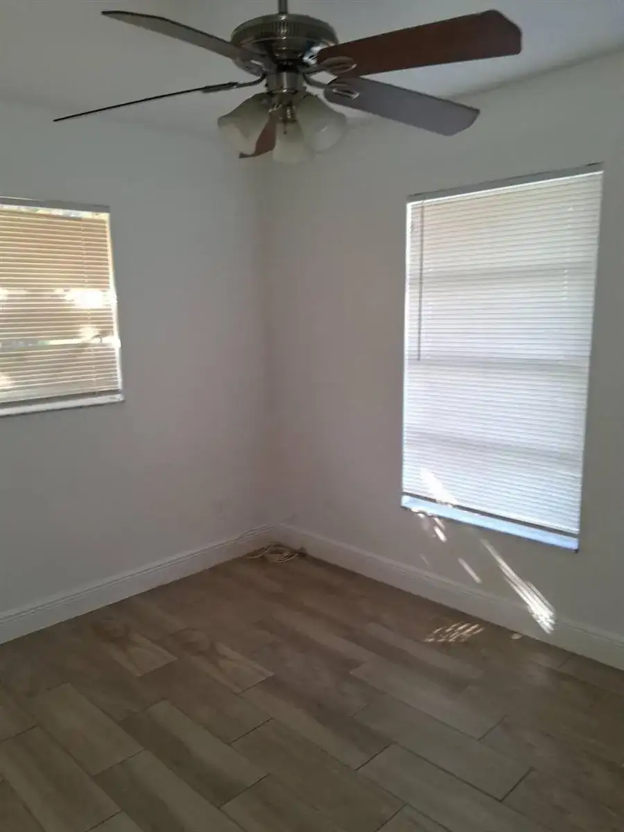 1958 Knight Street, Fort Myers FL 33916 photo 2
