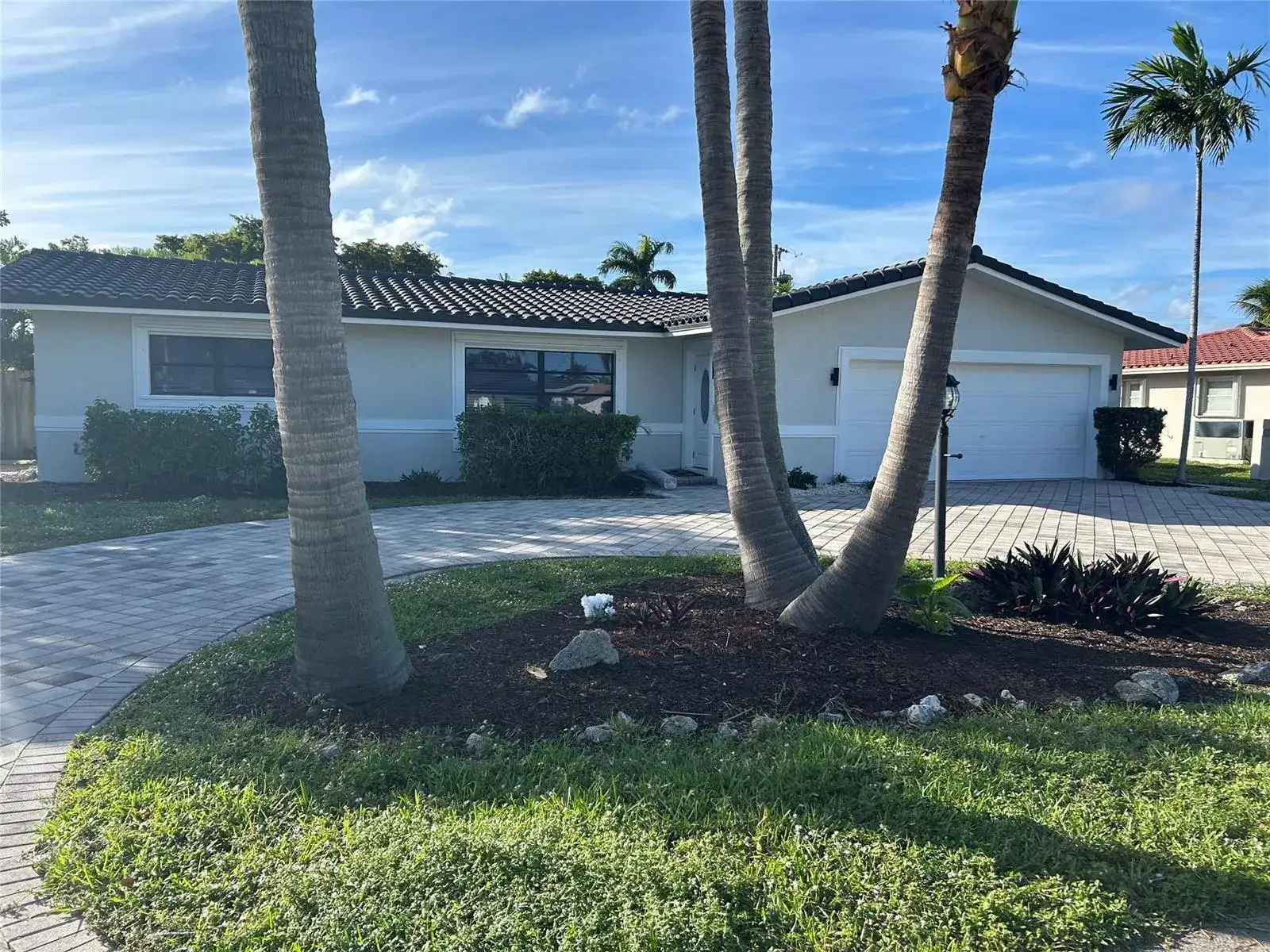 4431 NE 28th Avenue, Lighthouse Point FL 33064 photo 2