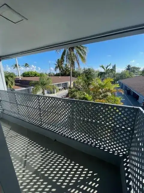 1711 S Cypress Road, Pompano Beach FL 33060 photo 2