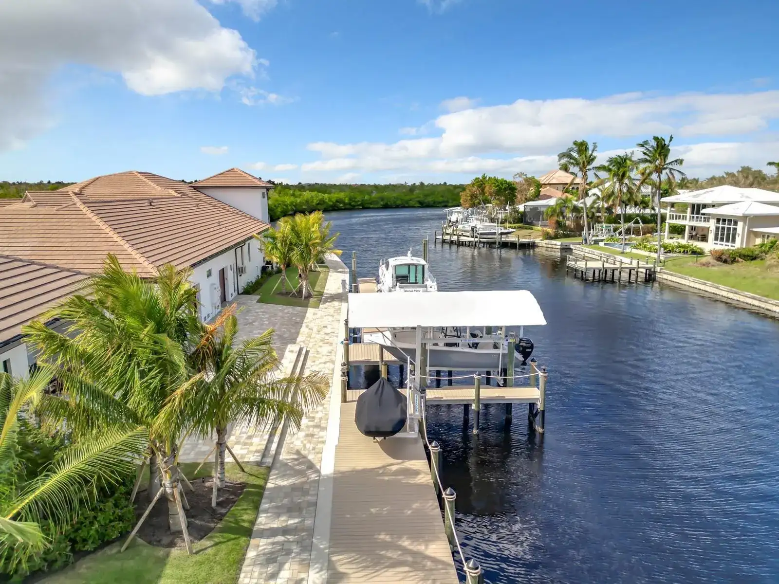14201 Bay Drive, Fort Myers FL 33919 photo 4