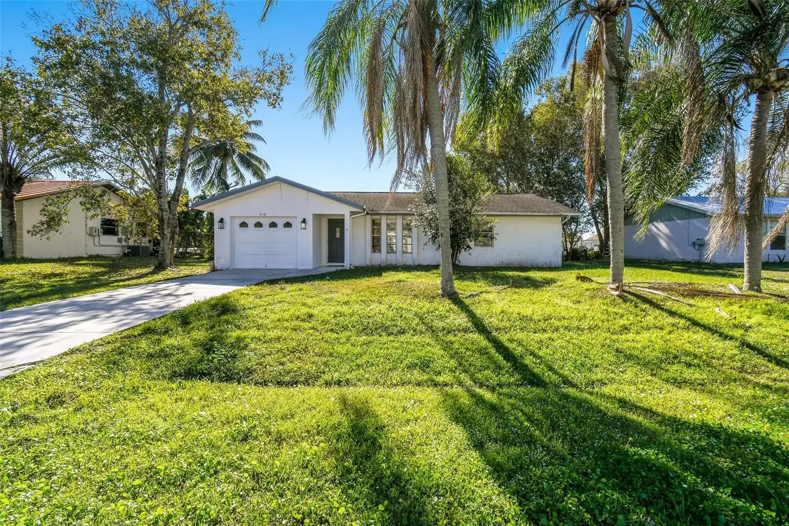 516 SW Buswell Avenue, Port St. Lucie FL 34983 photo 2