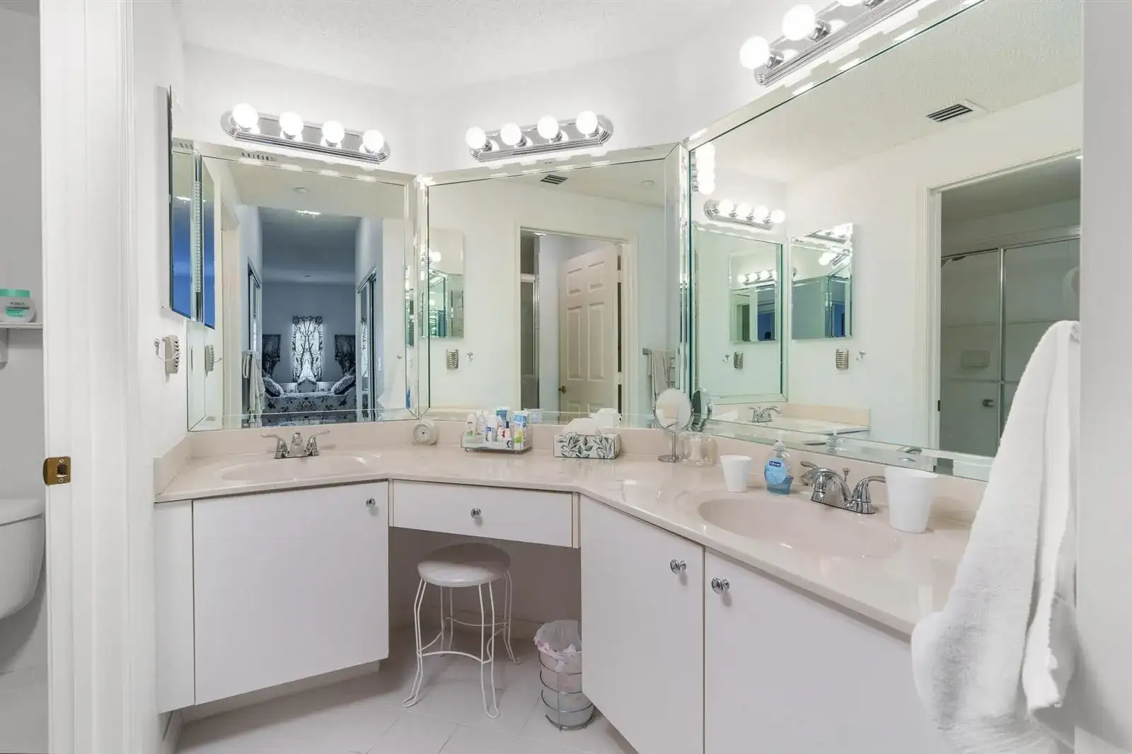 7647 Southampton Terrace # 202, Tamarac FL 33321 photo 4