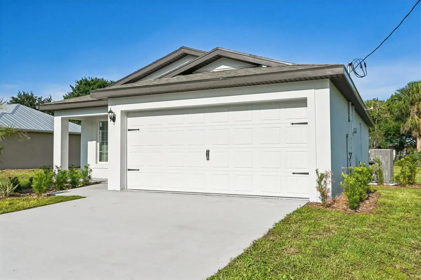 5606 Seagrape Drive, Fort Pierce FL 34982 photo 2
