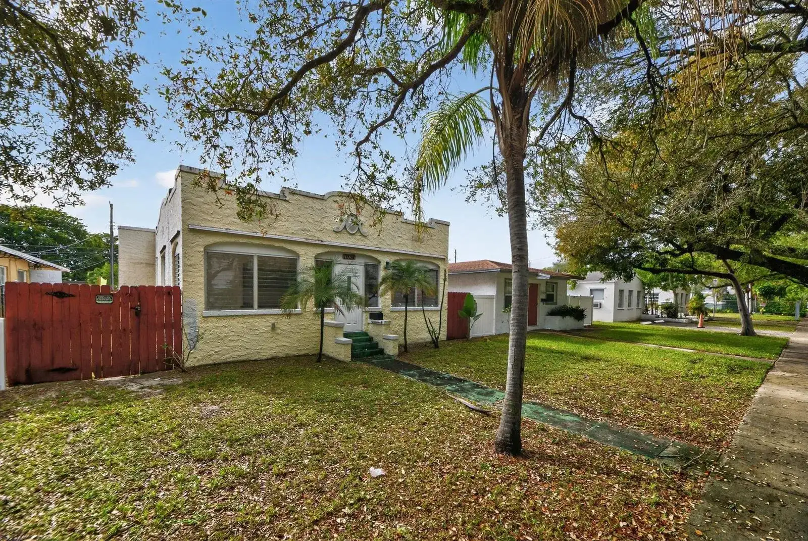 1934 Washington Street, Hollywood FL 33020 photo 2