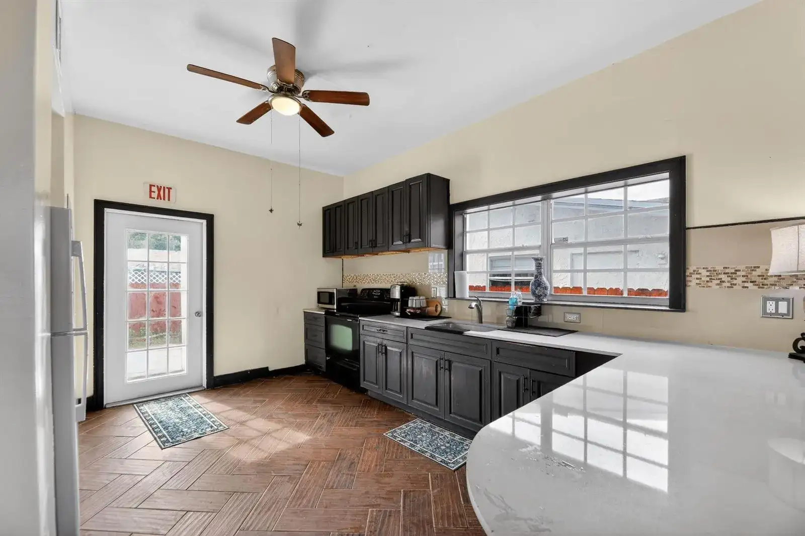 1934 Washington Street, Hollywood FL 33020 photo 4