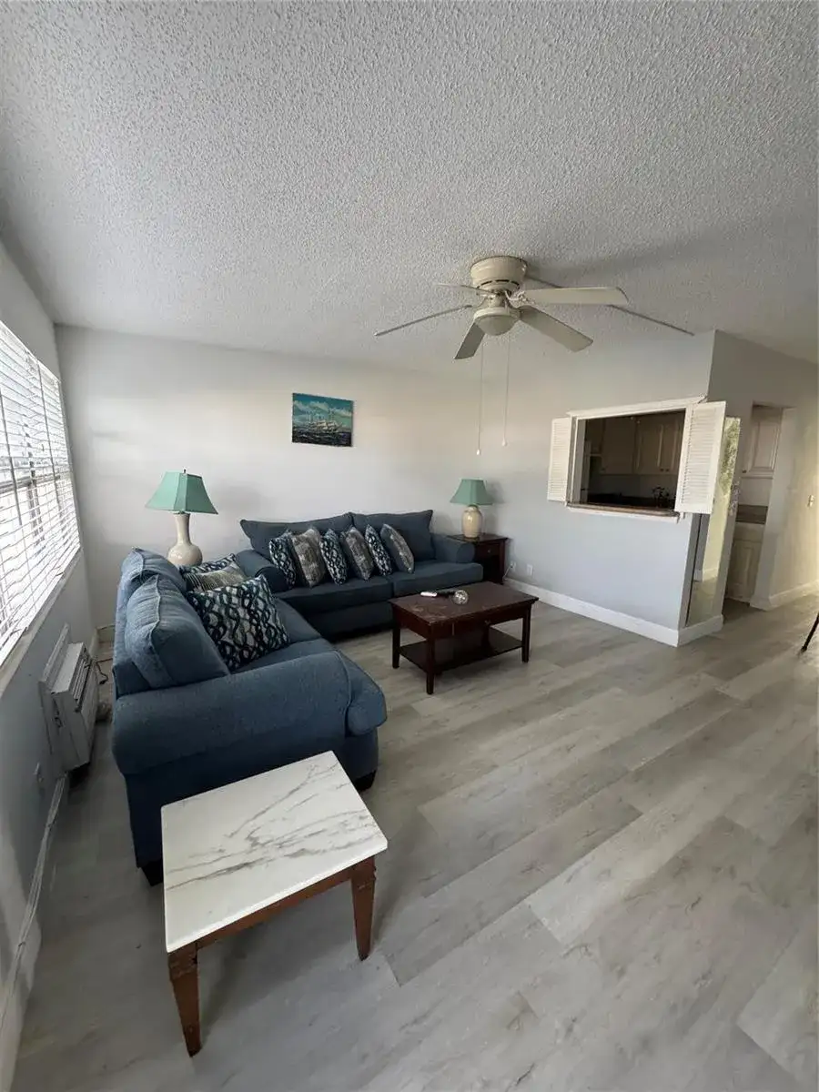 295 Newport T # 295, Deerfield Beach FL 33442 photo 4
