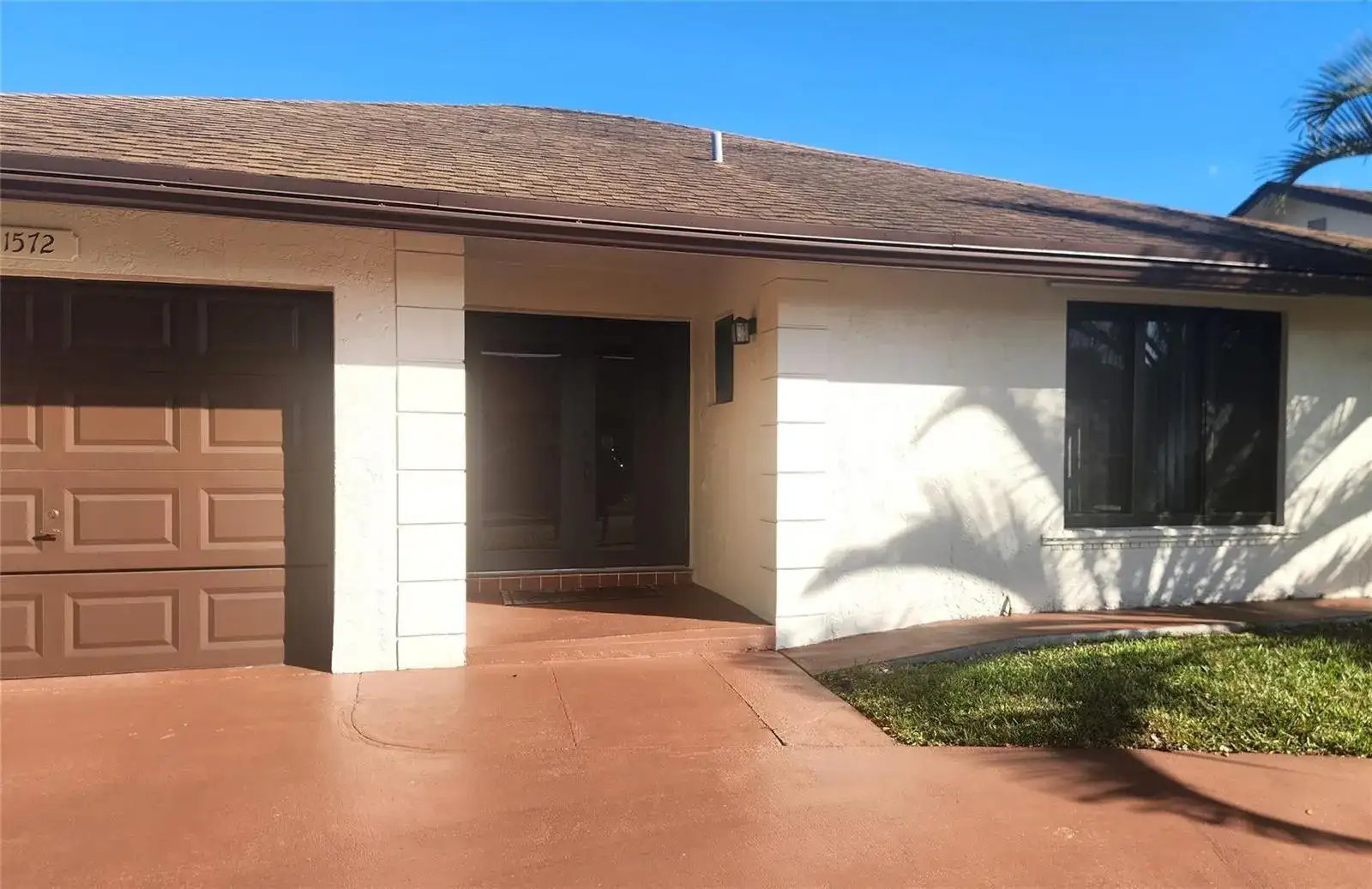 1572 SW 23rd Terrace, Deerfield Beach FL 33442 photo 2