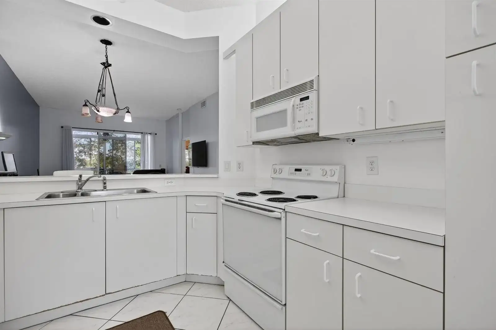 9575 Weldon Circle Apt C413, Tamarac FL 33321 photo 2