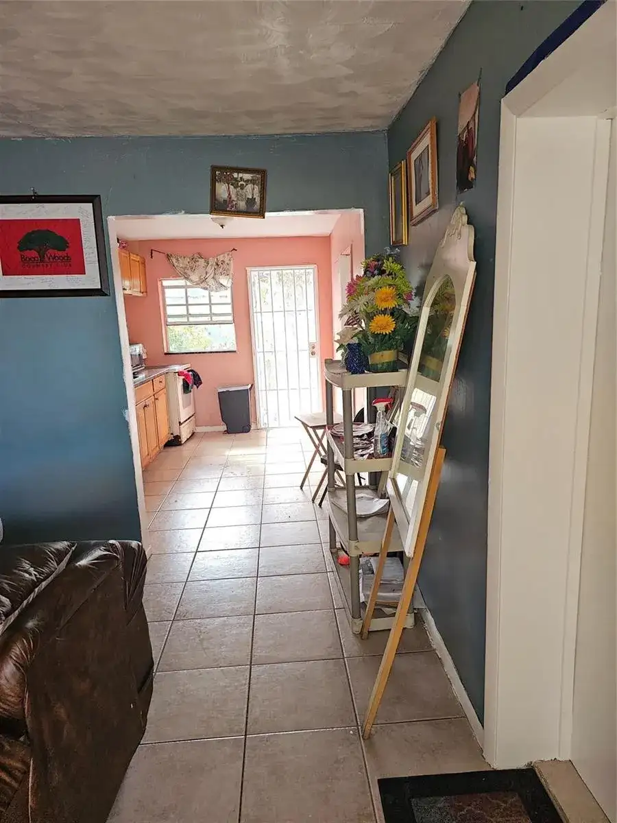 2510 NW 6 Street, Pompano Beach FL 33069 photo 3