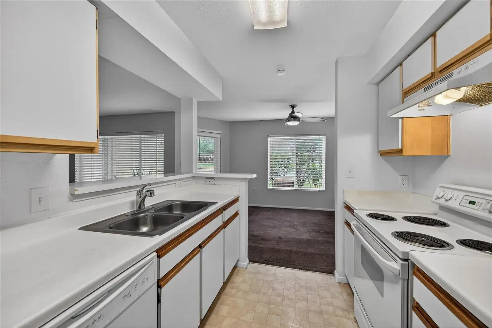 2361 NW 33rd Street # 605, Oakland Park FL 33309 photo 4