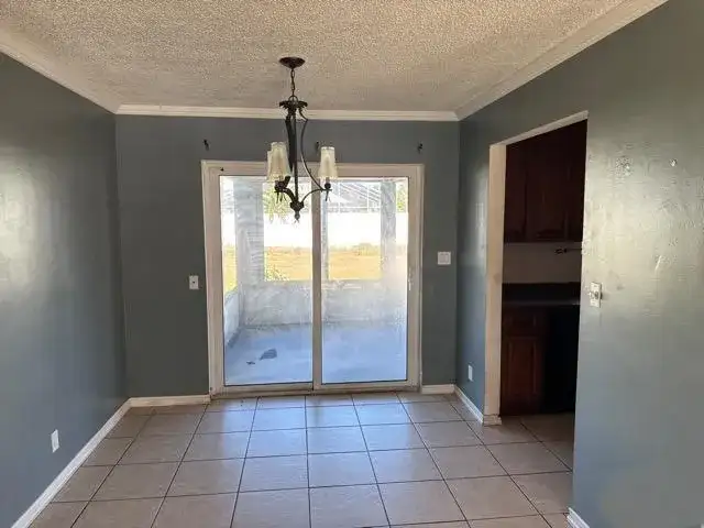 321 NE Genesee Avenue, Port St. Lucie FL 34983 photo 3