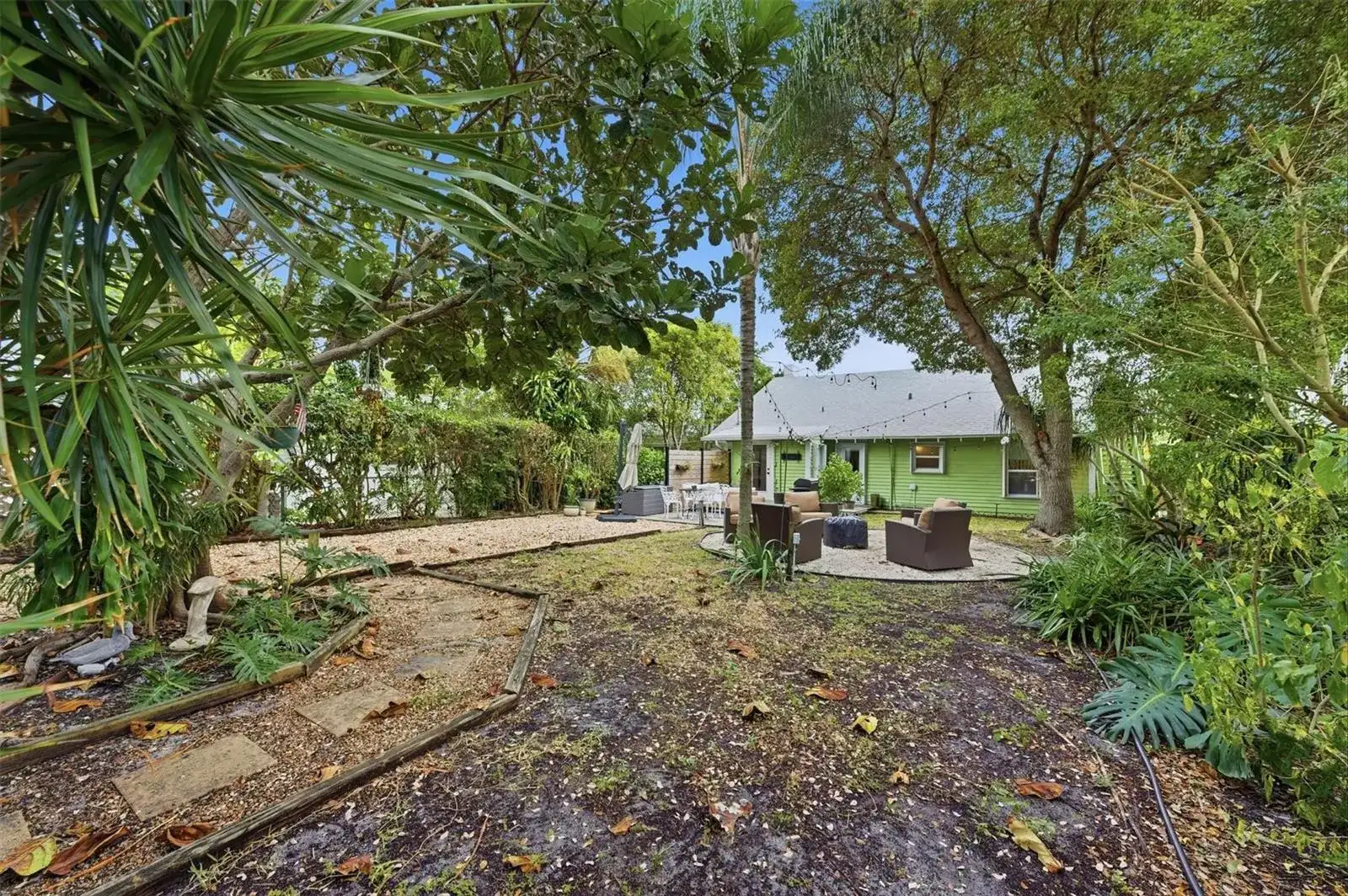 117 S Palmway, FL 33460 photo 3