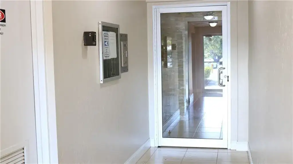 7300 NW 17th Street # 202, Plantation FL 33313 photo 2