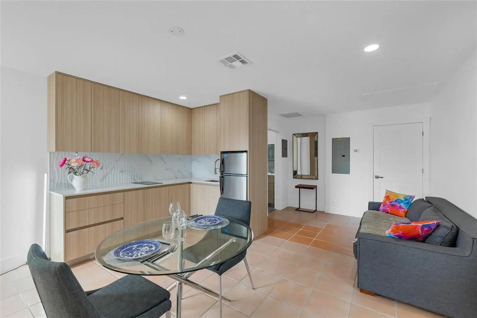 307 N Highland Drive, Hollywood FL 33021 photo 5