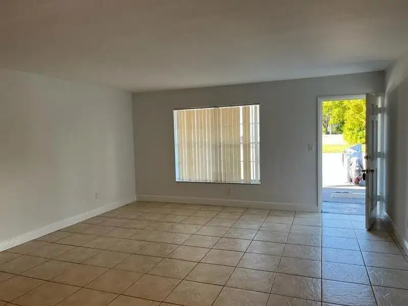 7851 Dunham Boulevard # 4, Miami FL 33138 photo 2
