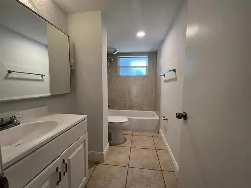 7851 Dunham Boulevard # 4, Miami FL 33138 photo 4