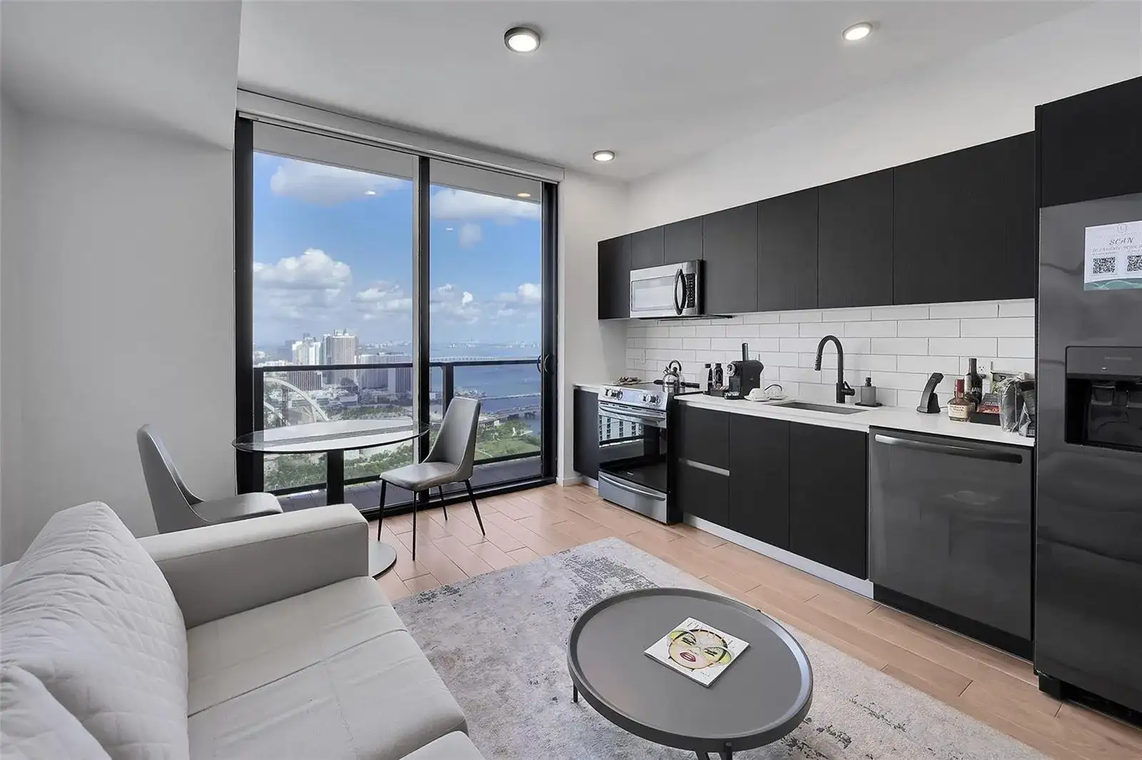 398 NE 5th Street # 4404, Miami FL 33132 photo 2
