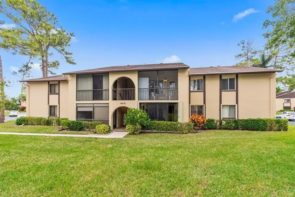 444 Pine Glen Lane # 1, FL 33463 photo 2