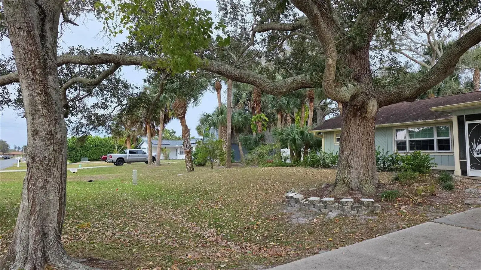 426 Tulip Drive, Sebastian FL 32958 photo 2